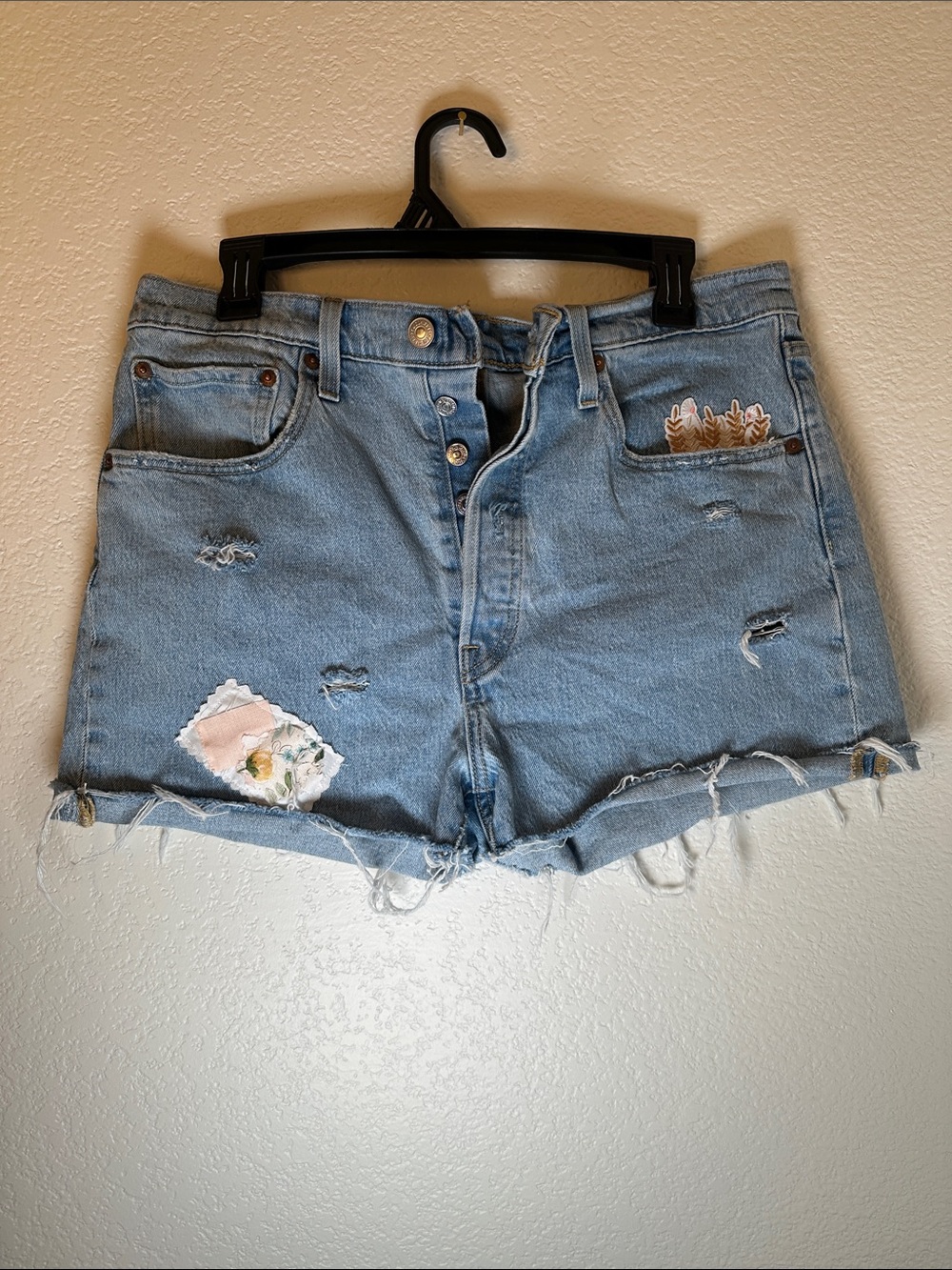 Levi’s Distressed 501 Custom Shorts